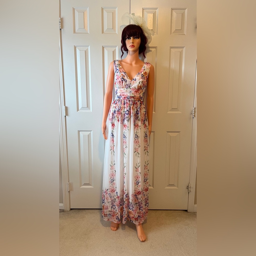 Floral Sleeveless Maxi Dress - Multicolor
